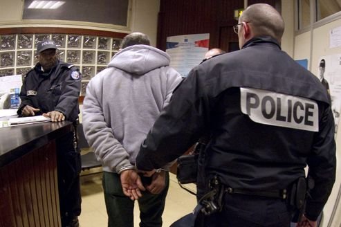 arrestation sans papier