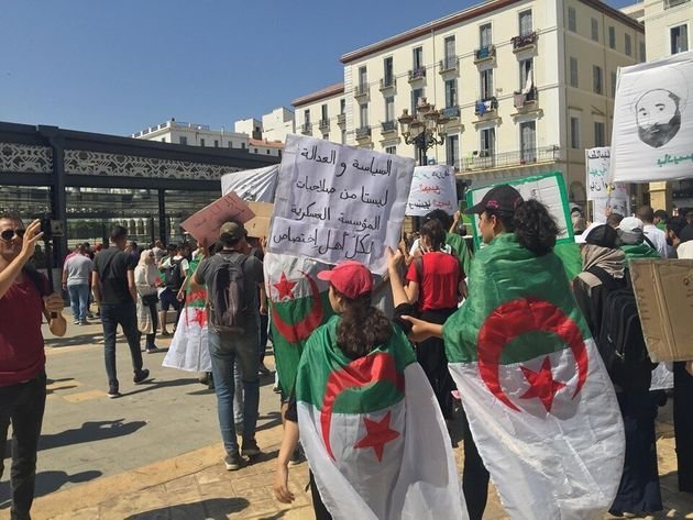 marche-etudiant-mardi-16-07-2019