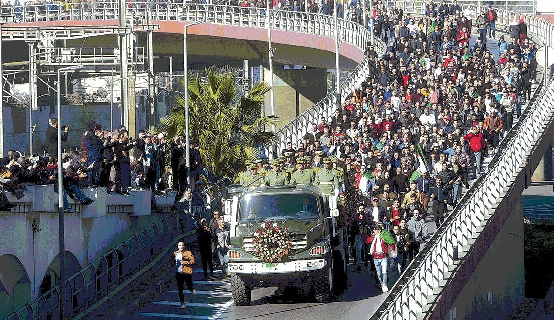 obseques_general_Gaid_Salah