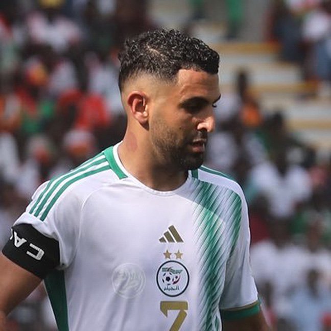 ryadh-mahrez-capitaine-equipe-foot-algerie